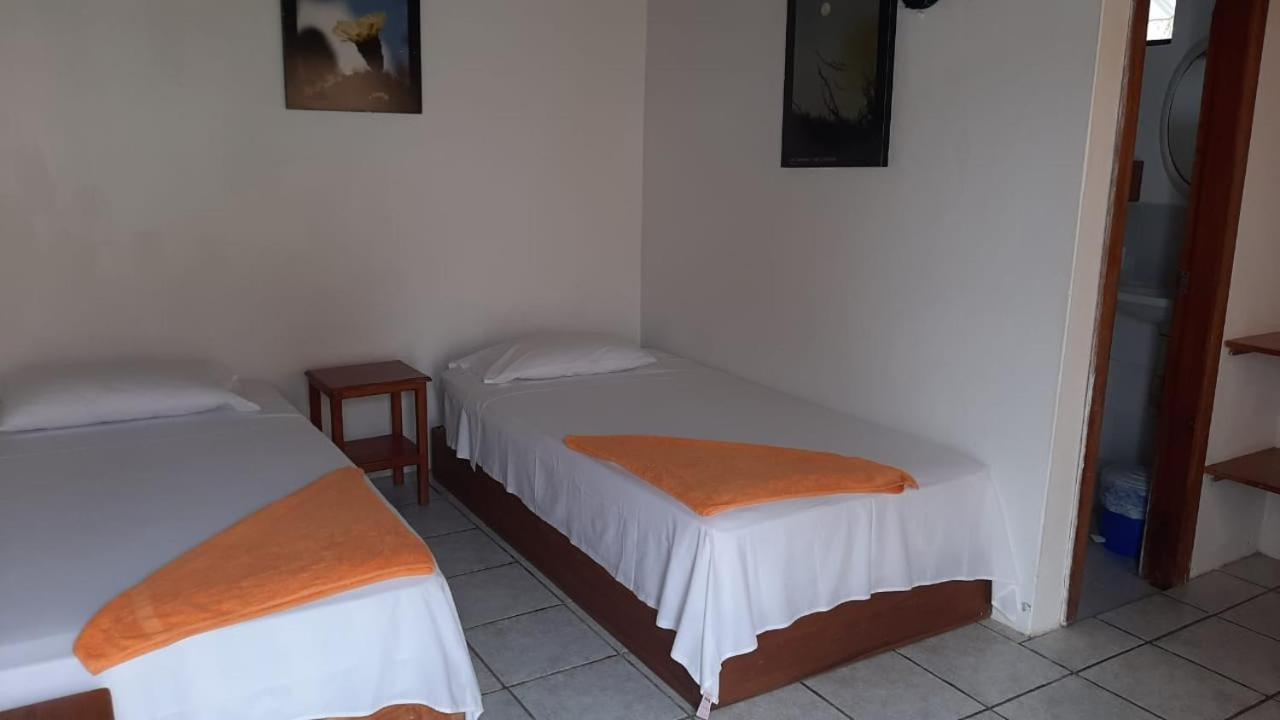 Hostal Tero Real Puerto Villamil Exterior foto